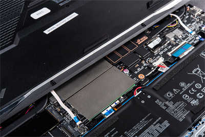 ROG STRIX G15 Advantage 电竞笔电开箱(25)