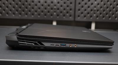 把顶级桌机变成笔电 技嘉AORUS 17X 旗舰机皇开箱评测(11)