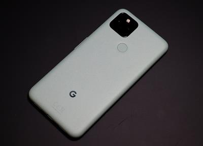 时尚耀眼的 Google Pixel 5 灰绿色版开箱与功能分享(11)