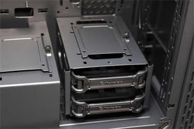 打造最炫RGB灯效电脑就靠它！曜越 S300 TG 机壳开箱+电脑安装分享(21)