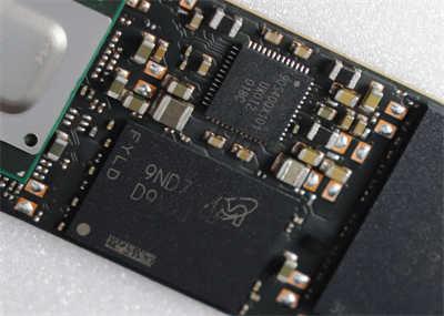 2TB大容量＋超快的资料存取速度！美光 Crucial P5 M.2 NVMe SSD 开箱评测(10)