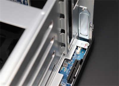 NAS DIY 超简单！扩充性超强的 QNAP TS-453D 开箱测试分享(18)