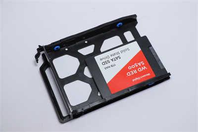 NAS DIY 超简单！扩充性超强的 QNAP TS-453D 开箱测试分享(30)