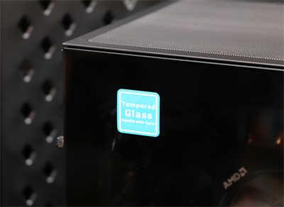 打造最炫RGB灯效电脑就靠它！曜越 S300 TG 机壳开箱+电脑安装分享(13)