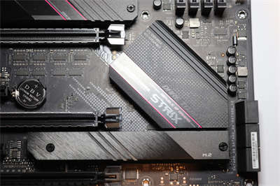 给精打细算的DIY玩家们！华硕 ROG STRIX B550-E GAMING 主机板开箱与特色介绍(21)