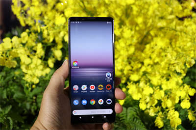 开箱＋外拍评测／最强悍的5G拍照录影手机 Sony Xperia 1 II(8)