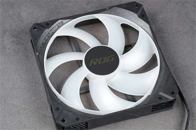 ASUS ROG STRIX LC II 280 ARGB水冷散热器/Asetek七代帮浦、ARGB轴向式风扇(13)