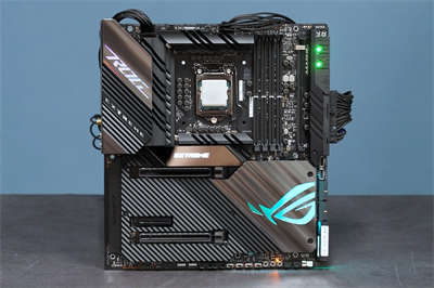 ASUS ROG Maximus XIII Extreme(M13E) 主机板/满版金属装甲强效散热
