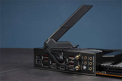 ASUS ROG Maximus XIII Extreme(M13E) 主机板/满版金属装甲强效散热(25)