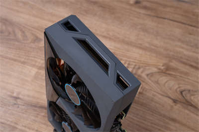 GIGABYTE GeForce RTX 3060 EAGLE OC 12G显示卡开箱/入门定位、搭配双风之力(11)