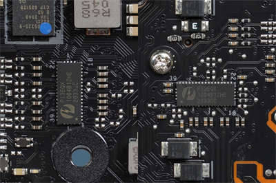 ASUS ROG Maximus XIII Extreme(M13E) 主机板/满版金属装甲强效散热(49)