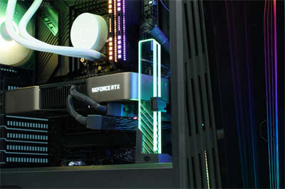 Cooler Master ARGB显示卡支架/钢化玻璃特殊设计，两种装法任君挑选(13)