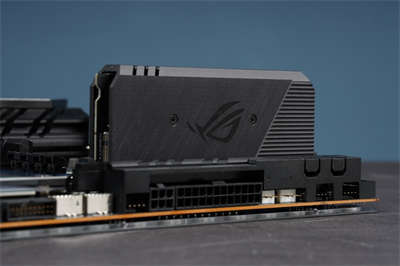 ASUS ROG Maximus XIII Extreme(M13E) 主机板/满版金属装甲强效散热(17)