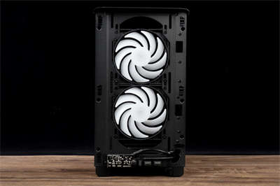 Phanteks Eclipse P200A D-RGB ITX机壳开箱/主分舱侧置水冷，支援D-RGB灯效(16)