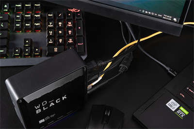 Western Digital WD_BLACK D50 Game Dock NVMe SSD开箱/一线扩充电竞所(10)