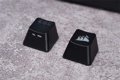 CORSAIR K65 RGB Mini 60% 机械式键盘开箱/小体积功能齐全(16)
