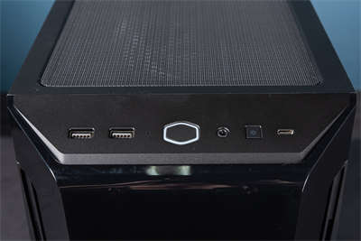 Cooler Master MasterBox 540开箱组装/魔幻 ARGB机顶拆装(9)