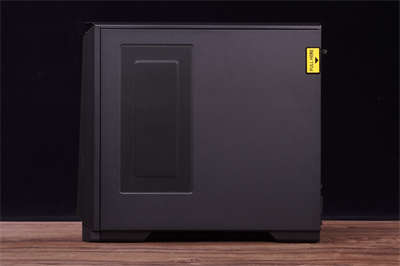 Phanteks Eclipse P200A D-RGB ITX机壳开箱/主分舱侧置水冷，支援D-RGB灯效(6)