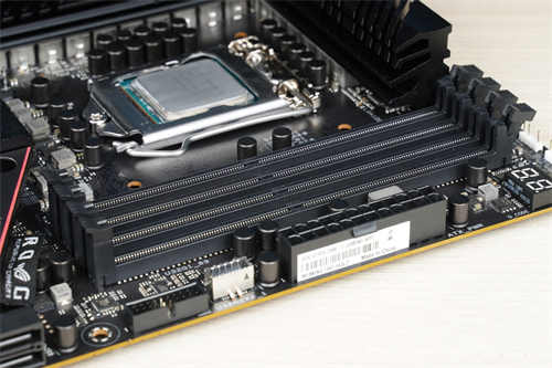 ROG Strix Z590-E Gaming WIFI主机板/料堆好堆满的主流系列顶板(13)