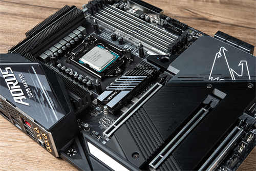 GIGABYTE AORUS Gen4 7000s SSD 1TB开箱测试