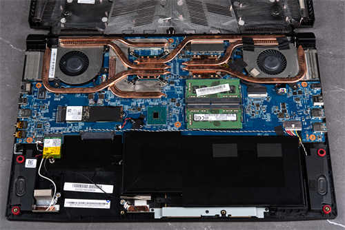 MSI GF75 Thin 电竞笔电开箱10代i7六核 RTX 3060入门款抢攻性价(19)