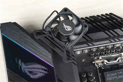 ROG Strix Z590-E Gaming WIFI主机板/料堆好堆满的主流系列顶板(11)