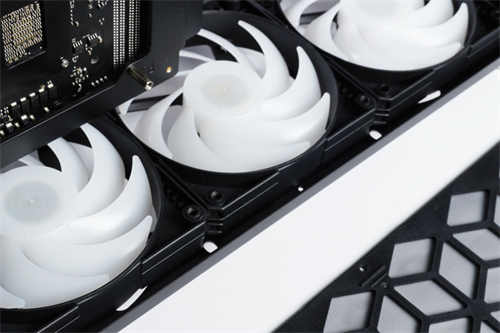 JONSPLUS i100 Pro ITX机壳开箱/支援360水冷、可变分舱让玩家自由选择显卡摆放方式(19)