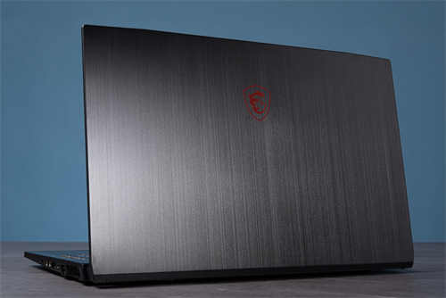 MSI GF75 Thin 电竞笔电开箱10代i7六核 RTX 3060入门款抢攻性价(1)