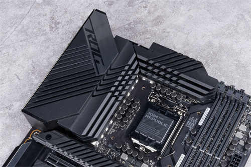 ASUS ROG Maximus XIII Hero(M13H)主机板开箱测试/Z590晶片组搭载(10)
