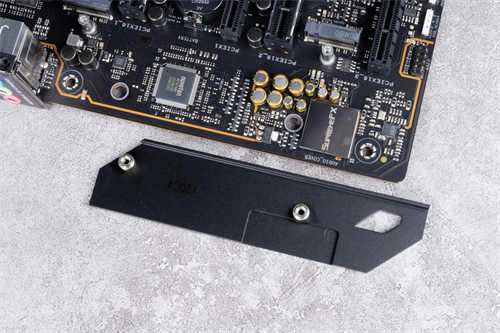 ASUS ROG Maximus XIII Hero(M13H)主机板开箱测试/Z590晶片组搭载(25)