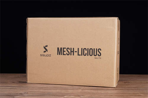 SSUPD MESHLICIOUS ITX机壳开箱测试/钢化玻璃与金属网孔共筑简约美直立式ITX机壳(1)