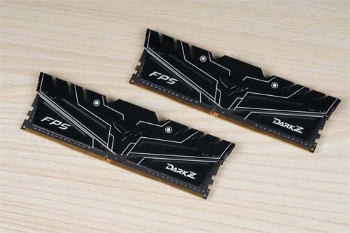 T-FORCE DARK Z FPS记忆体/4000 MHz高时脉，游戏帧数有感提升(3)