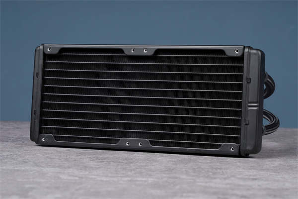 Phanteks Glacier One系列水冷散热器/7 代 ASETEK 性能保证，独家水管固定夹、无限镜灯效(6)