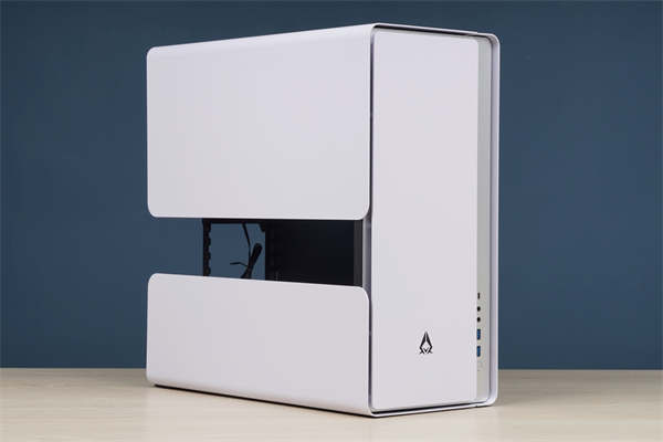 AZZA CAST中塔型机箱/霸气上开鸥翼门、大面积留白外观让你挥洒创意(3)