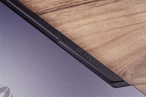 ASUS TUF Gaming A15 FA506IU电竞笔电开箱/A+N混血高性价比、军规用料硬派外型(5)