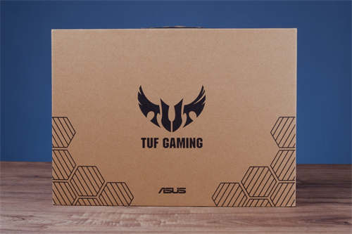 ASUS TUF Gaming A15 FA506IU电竞笔电开箱/A+N混血高性价比、军规用料硬派外型(1)