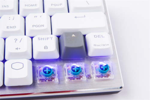 Cooler Master SK622机械键盘开箱/TCC矮轴、双模设计、原生macOS支援(12)
