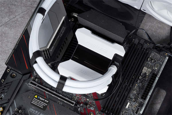Phanteks Glacier One系列水冷散热器/7 代 ASETEK 性能保证，独家水管固定夹、无限镜灯效(23)