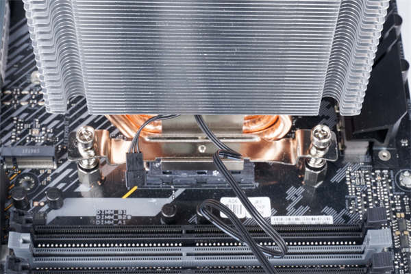 Cooler Master MasterAir MA610P ARGB散热器开箱测试/六根热导管搭载、流线型上盖设计(28)