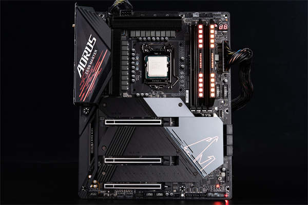 GIGABYTE Z590 AORUS MASTER开箱评测