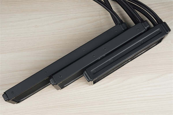 SilverStone Ice Gem一体式水冷散热器/钻石灯效超吸睛，240、280、360 一次到位(8)