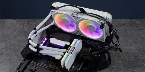 Phanteks Glacier One系列水冷散热器/7 代 ASETEK 性能保证，独家水管固定夹、无限镜灯效