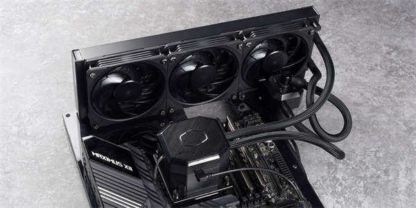 Cooler Master MASTERLIQUID ML360 SUB-ZERO水冷散热器评测