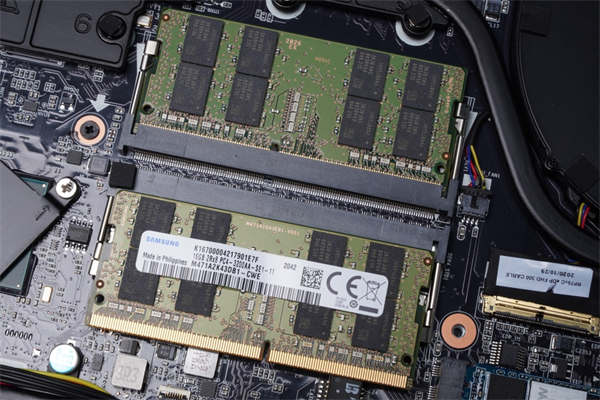 GIGABYTE AORUS 15G XC电竞笔电开箱/搭载 RTX 3070笔电显示卡、顺畅体验(26)