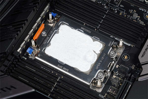 SilverStone Ice Gem一体式水冷散热器/钻石灯效超吸睛，240、280、360 一次到位(27)