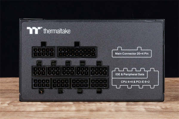 Thermaltake Toughpower PF1 850w开箱测试/全新单面板PCB设计(12)