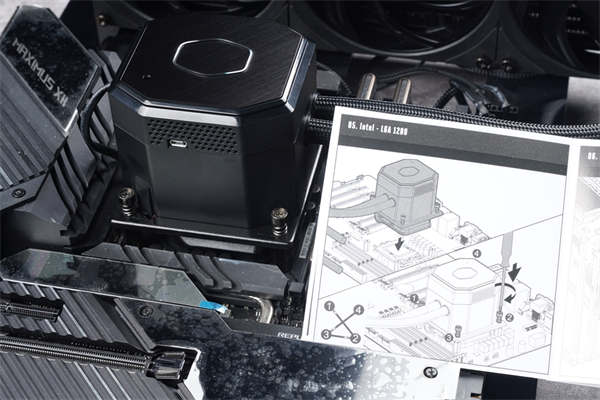 Cooler Master MASTERLIQUID ML360 SUB-ZERO水冷散热器(21)