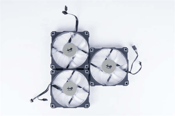 InWin SR36 PRO 360mm AIO开箱测试/一体式水冷的顶尖作品(8)