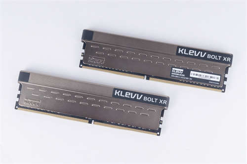 KLEVV BOLT XR DDR4 3600 8Gx2记忆体/纯铝金属沉稳散热片、Ryzen平台相容性测试通过(5)