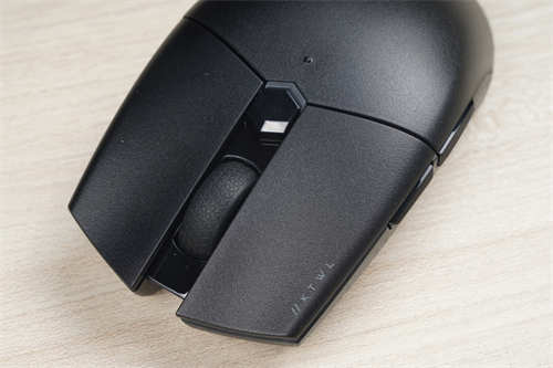 CORSAIR KATAR PRO、KATAR PRO Wireless滑鼠/入门款大更新，进军轻量级市场(6)